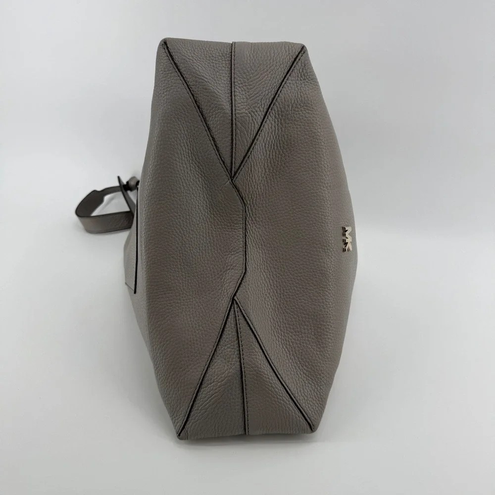 Michael Kors Junie Pebbled Leather Hobo Shoulder Bag Pearl Grey 30T8TX5H2L